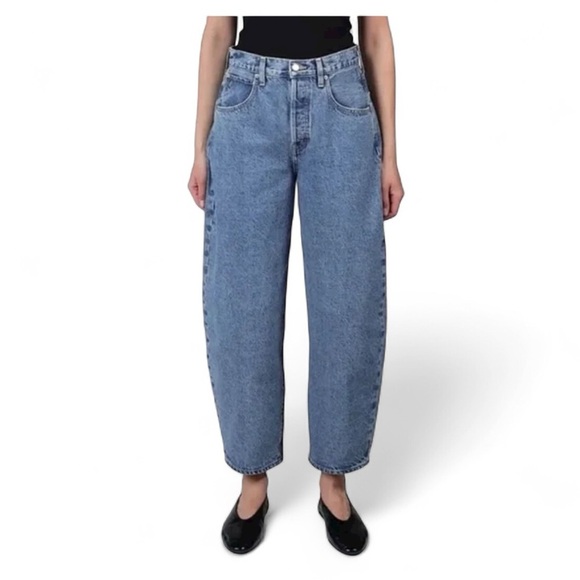 Etica Denim - ÉTICA IRIS RELAXED BARREL JEAN, Size 28 Color is light blue wash EUC Like New